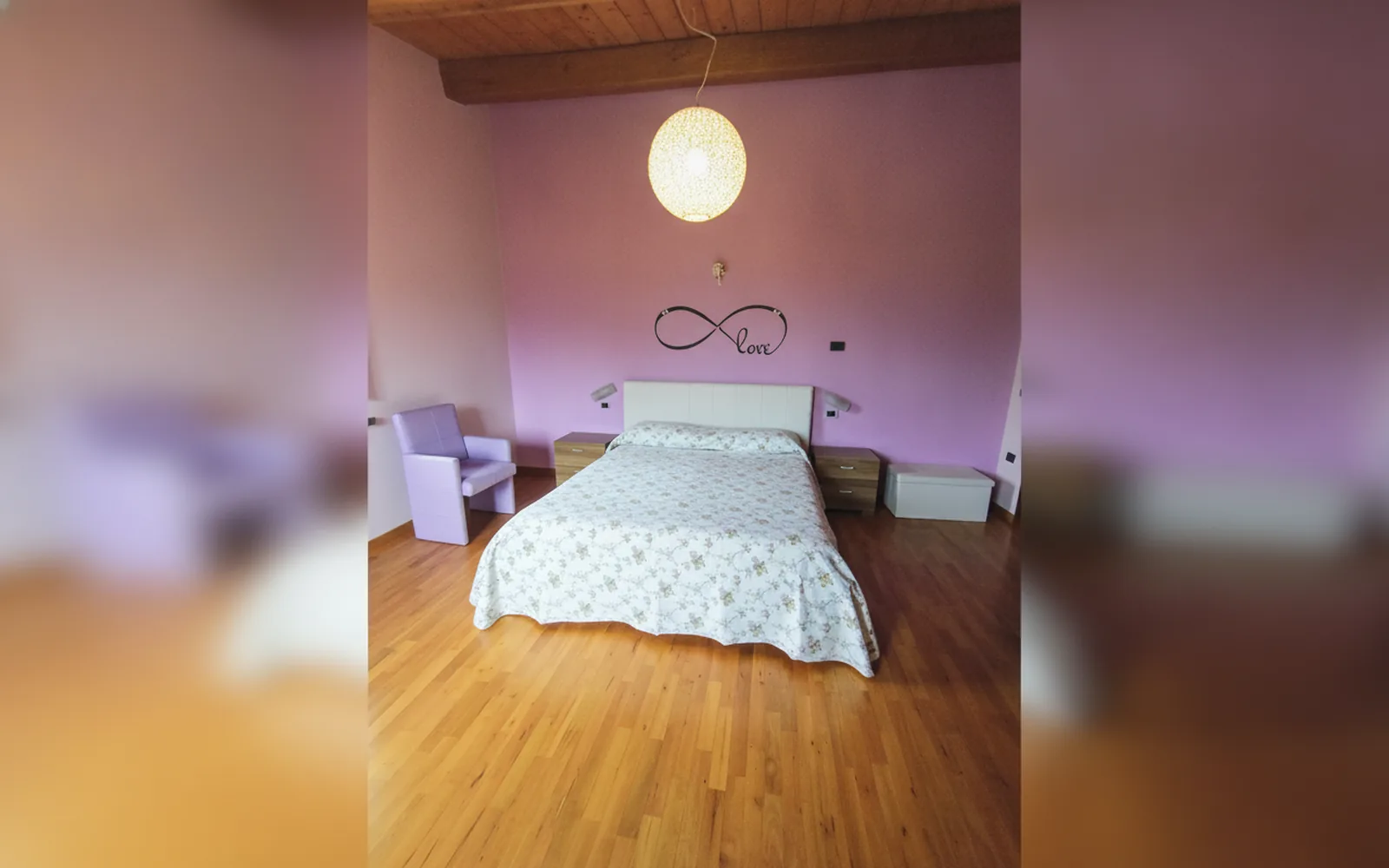 Camera con bagno privato — A casa di Annarella, urbino (foto 13)